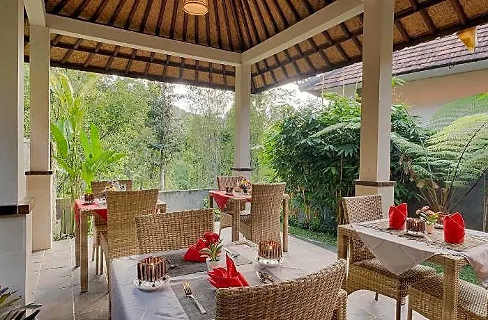 Nadira Bali & Hotel 4*